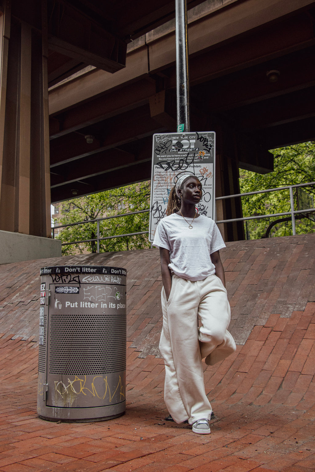 Frilled Sweatpants V1 'White'